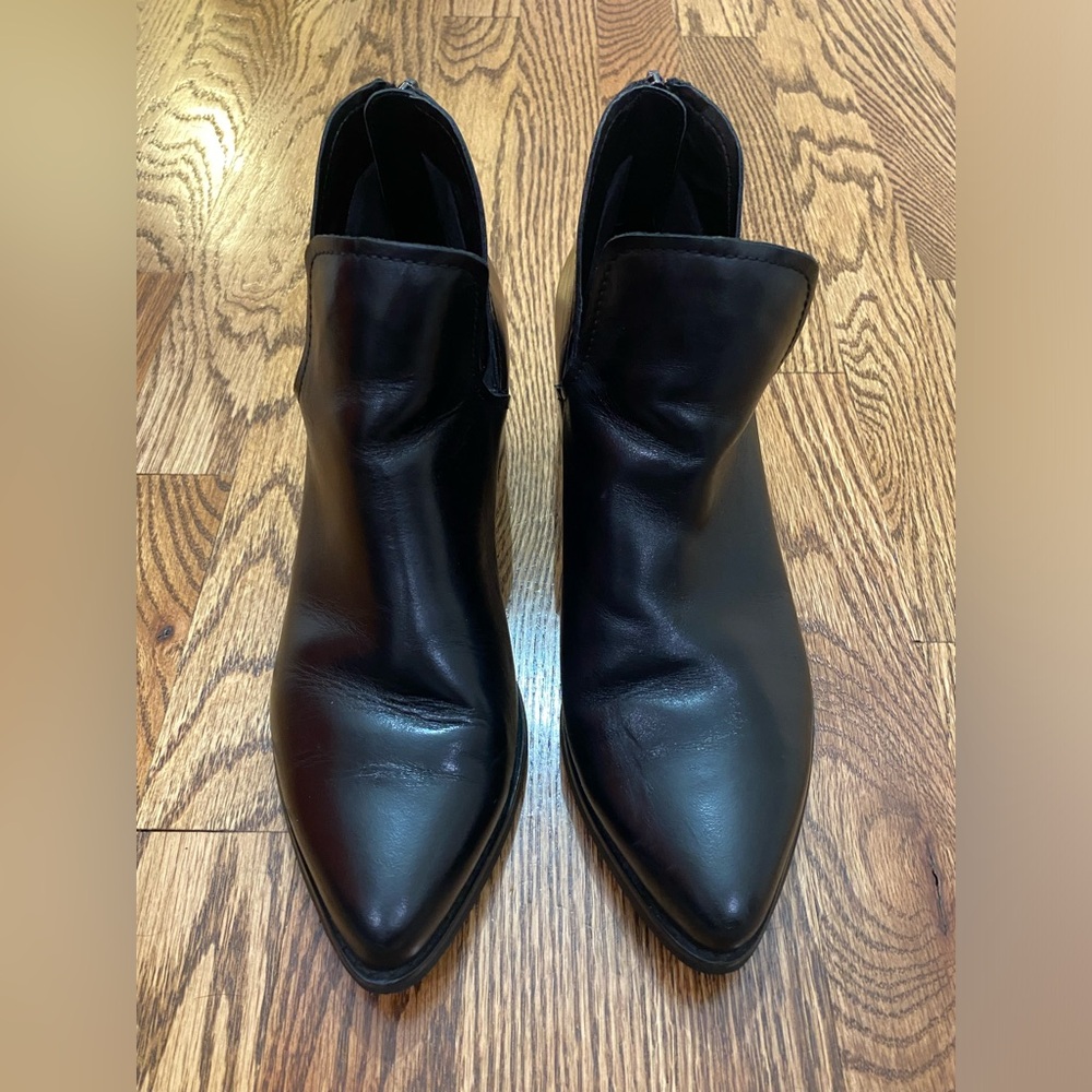 Blondo Waterproof Split Shaft Bootie: 9.5